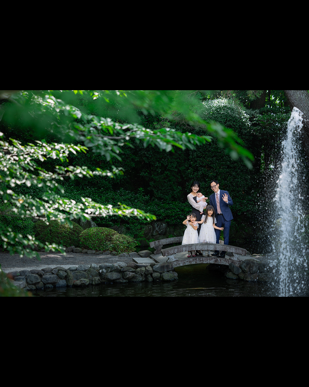 寒川神社神池にてお宮参り撮影